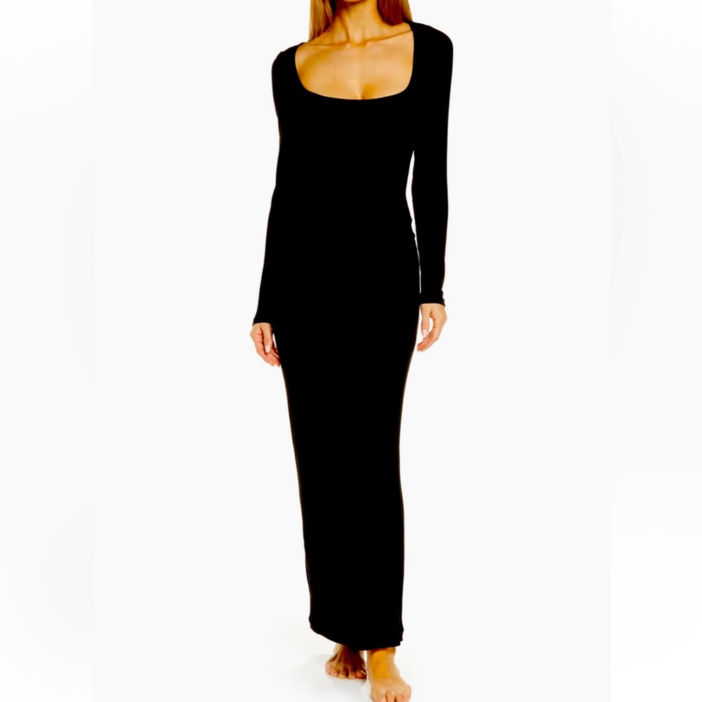 Black Skims Long Sleeve Dress (Soft Lounge Long Sleeve Dress)